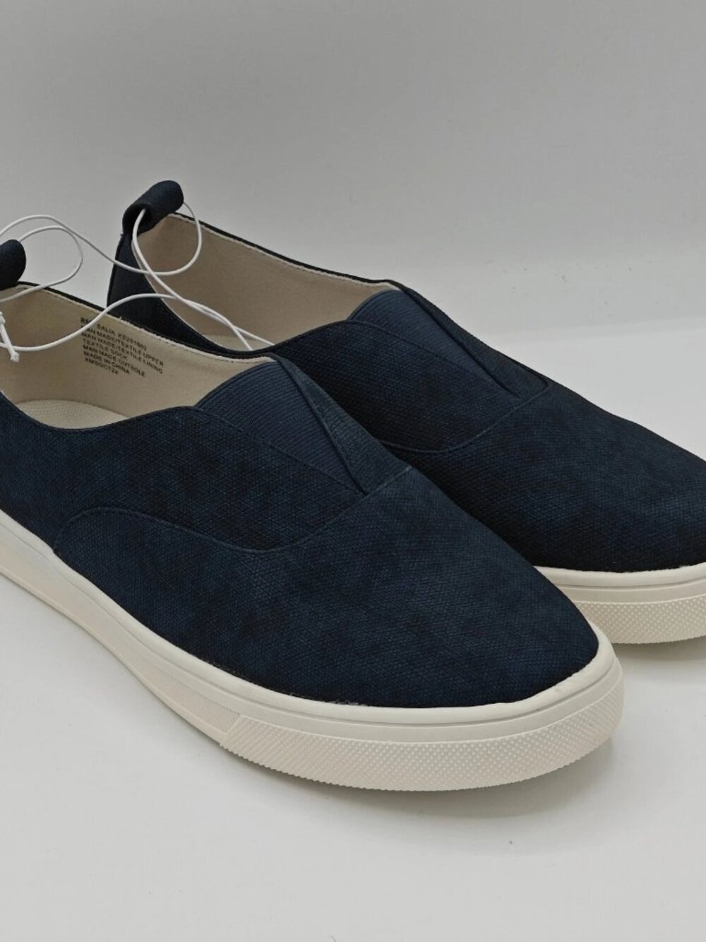 Kensie Salia Slip-On Shoes Women’s Casual Comfort Knit Navy Beige Pick Size